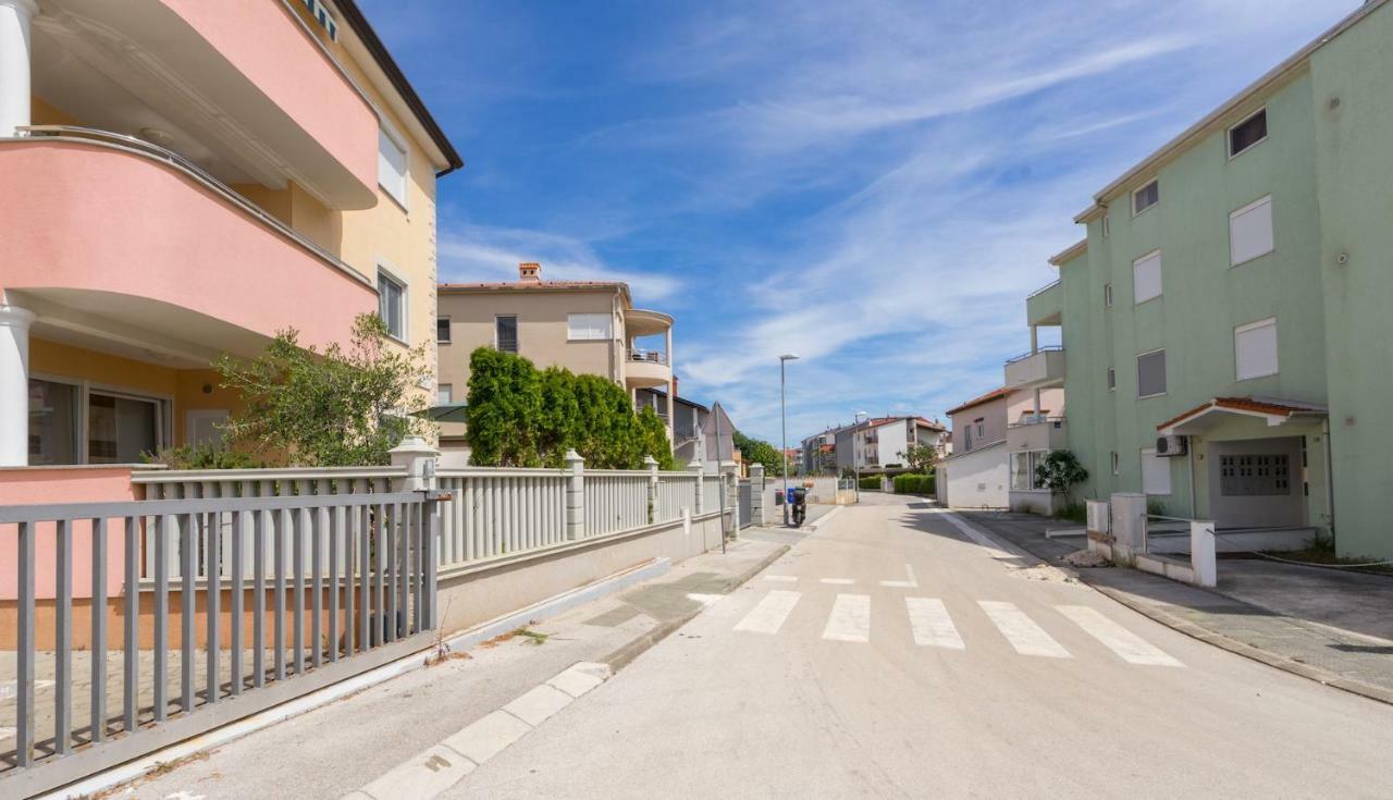 Spacious Apartment With The Garden, Near The Sandy Beach Medulin Eksteriør bilde